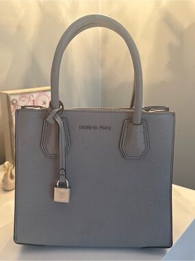 Michael Kors Light Grey Leather purse